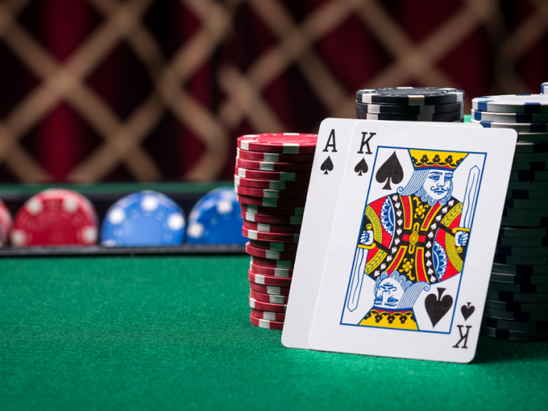 Người chơi trung cấp Poker có mắc sai lầm không?