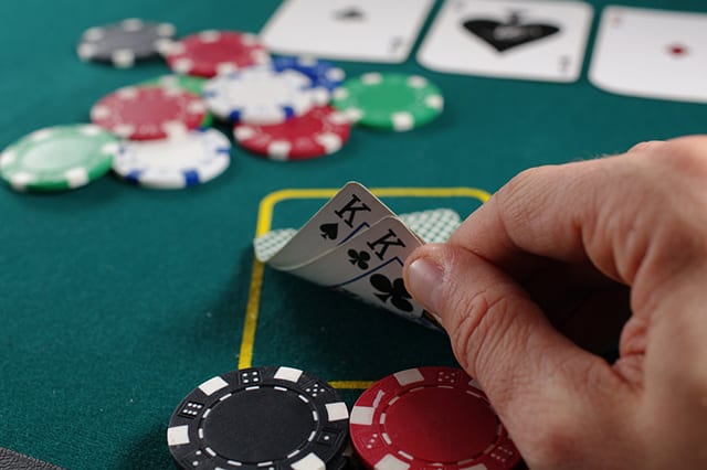 Cách để bạn có được những chiến thắng thuyết phục trước đối thủ trong Poker