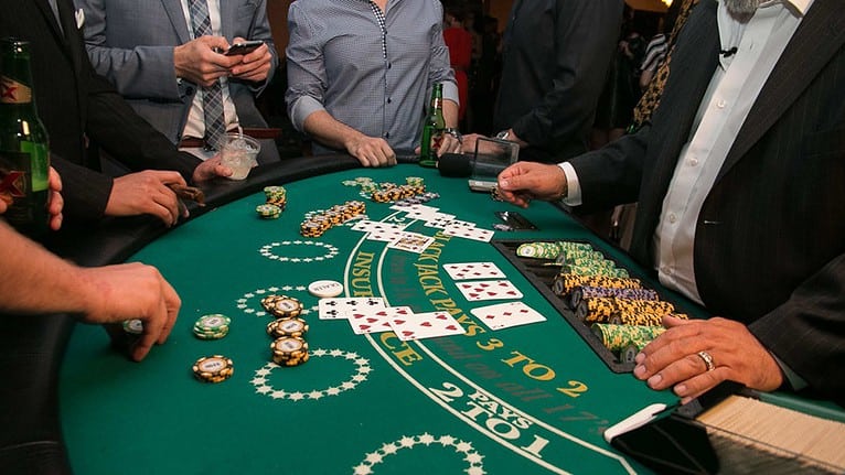 Hướng dẫn chơi Casino Over Under chi tiết nhất?