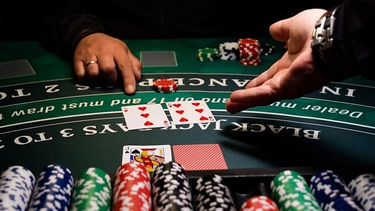 Blackjack và điều bạn cần biết để đánh bài hiệu quả và dễ thắng nhất